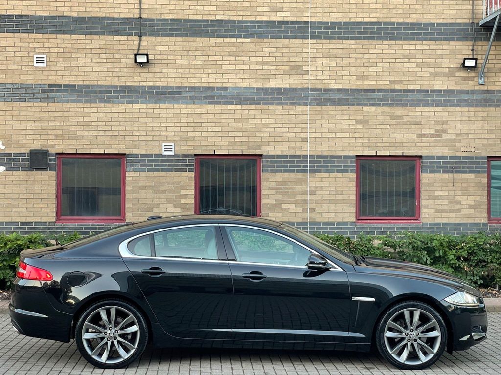 JAGUAR XF 2.2D LUXURY AUTO (2012/61)
