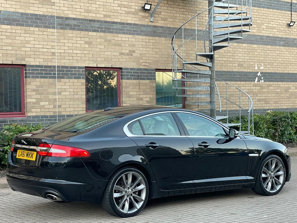 JAGUAR XF 2.2D LUXURY AUTO (2012/61)